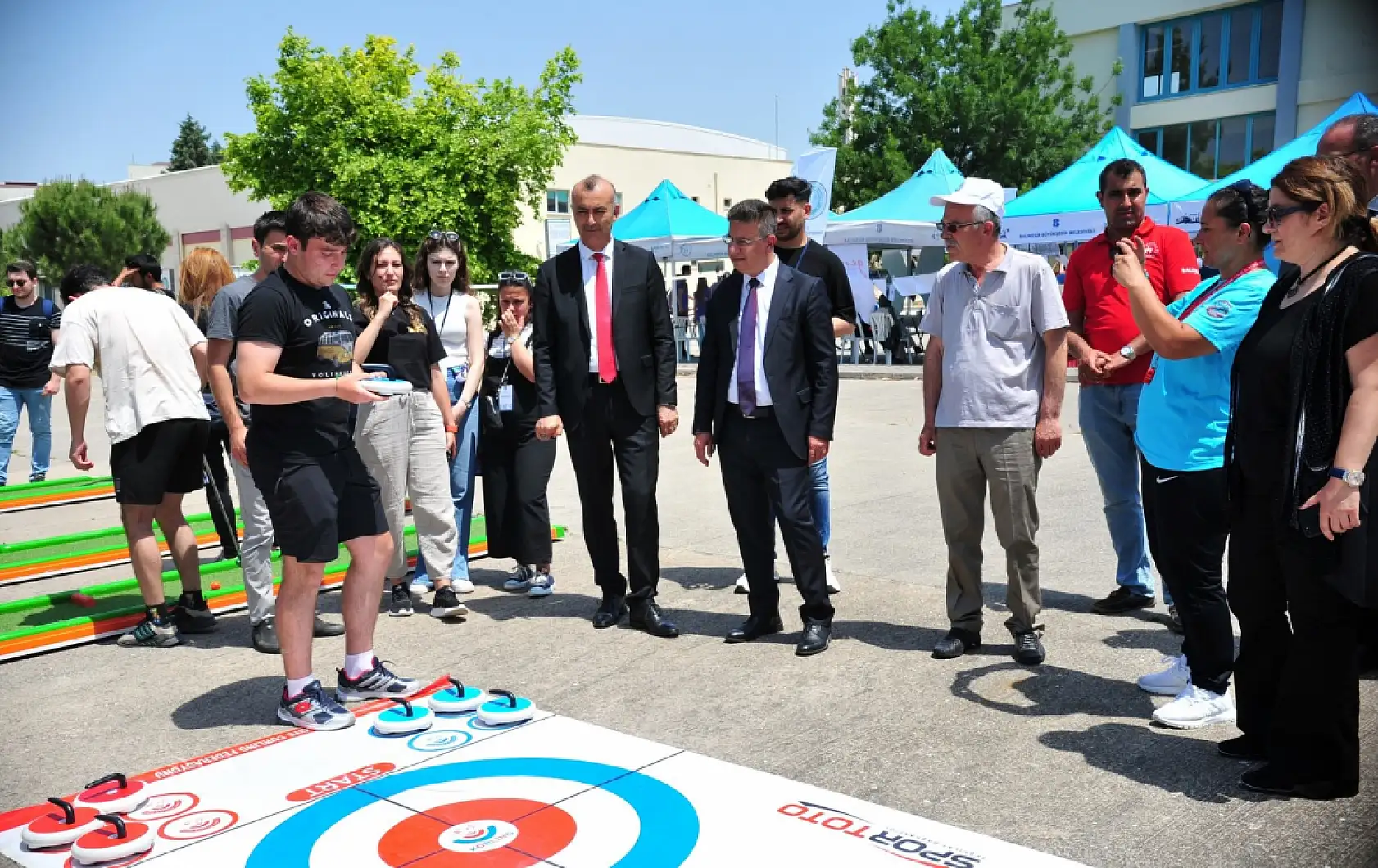 BAÜN'de Öğrenci Toplulukları Festivali gerçekleştirildi