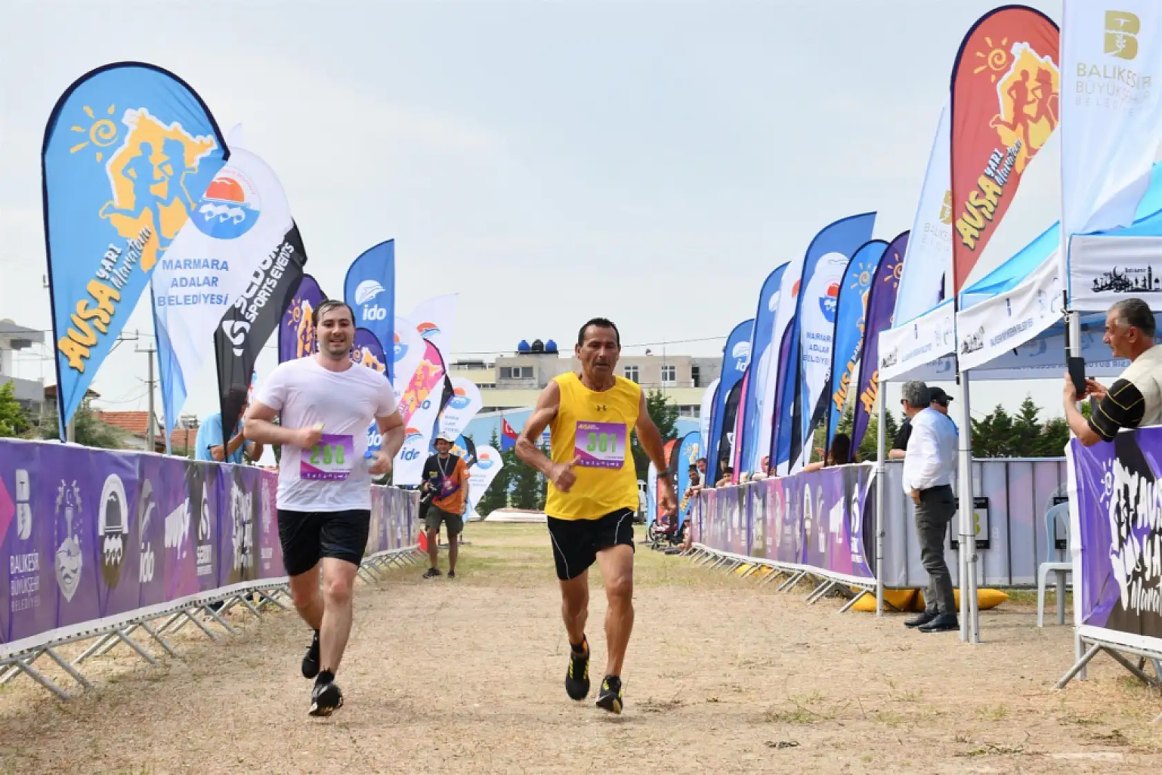 Avşa'da temiz bir Marmara için koştular
