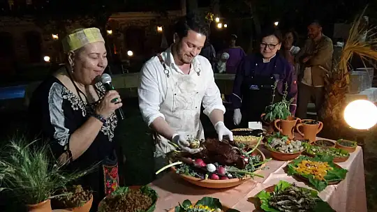 Antik yemekler binlerce yıl sonra konuklara ikram edildi