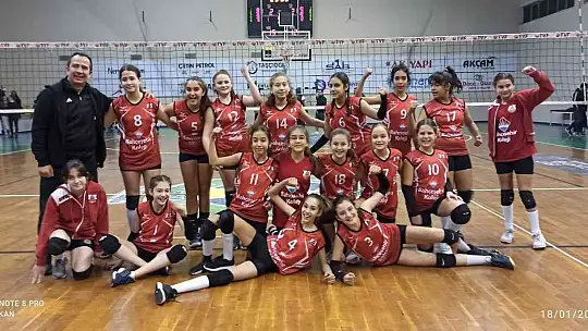 Ayvalıkspor midi kızlar da il şampiyonu oldu