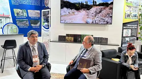 Bakan Ersoy, Balıkesir Büyükşehir'in çalışmalarını inceledi