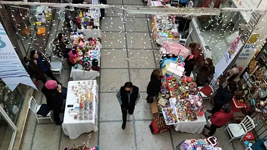 Bandırma'da El Emeği Yılbaşı Alış veriş günleri başladı.