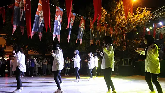 Gençlik Haftası düzenlenen konser ile son buldu