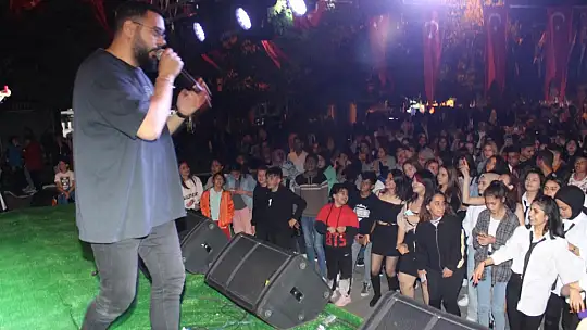 Gençlik Haftası düzenlenen konser ile son buldu