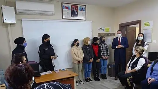 Havran Halk Eğitim Merkezinde KADES tanıtımı