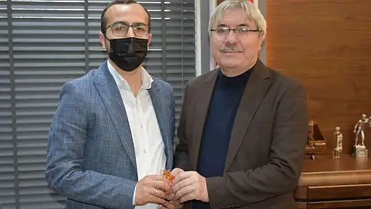 İvrindi Belediyesi'nden 'Resimlerde İvrindi' Yarışmasında dereceye girenlere ödül