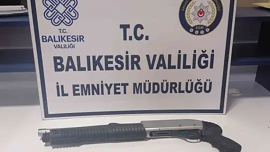Polis 17 aranan şahsı gözaltına aldı