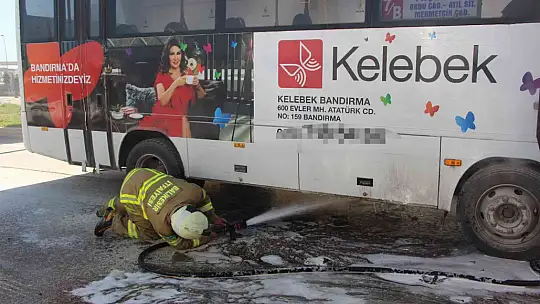 Seyir halindeki otobüs alev aldı