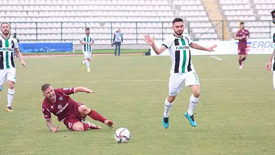 Spor Toto 1. Lig: Bandırmaspor 3 - Denizlispor 0 (İlk yarı sonucu)