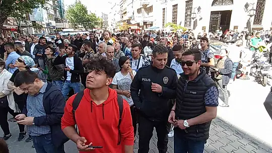 Vatandaşlar intihar girişimini film gibi izledi