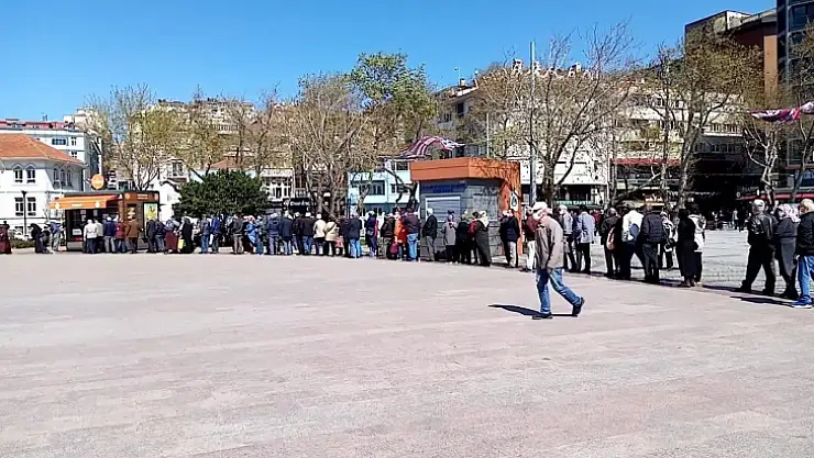Bandırma'da Fırıntaş pidesine yoğun ilgi