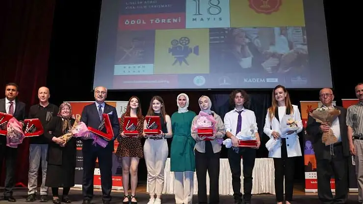 Gençler 'Şehir ve Kadın'ı kısa filmle anlattı